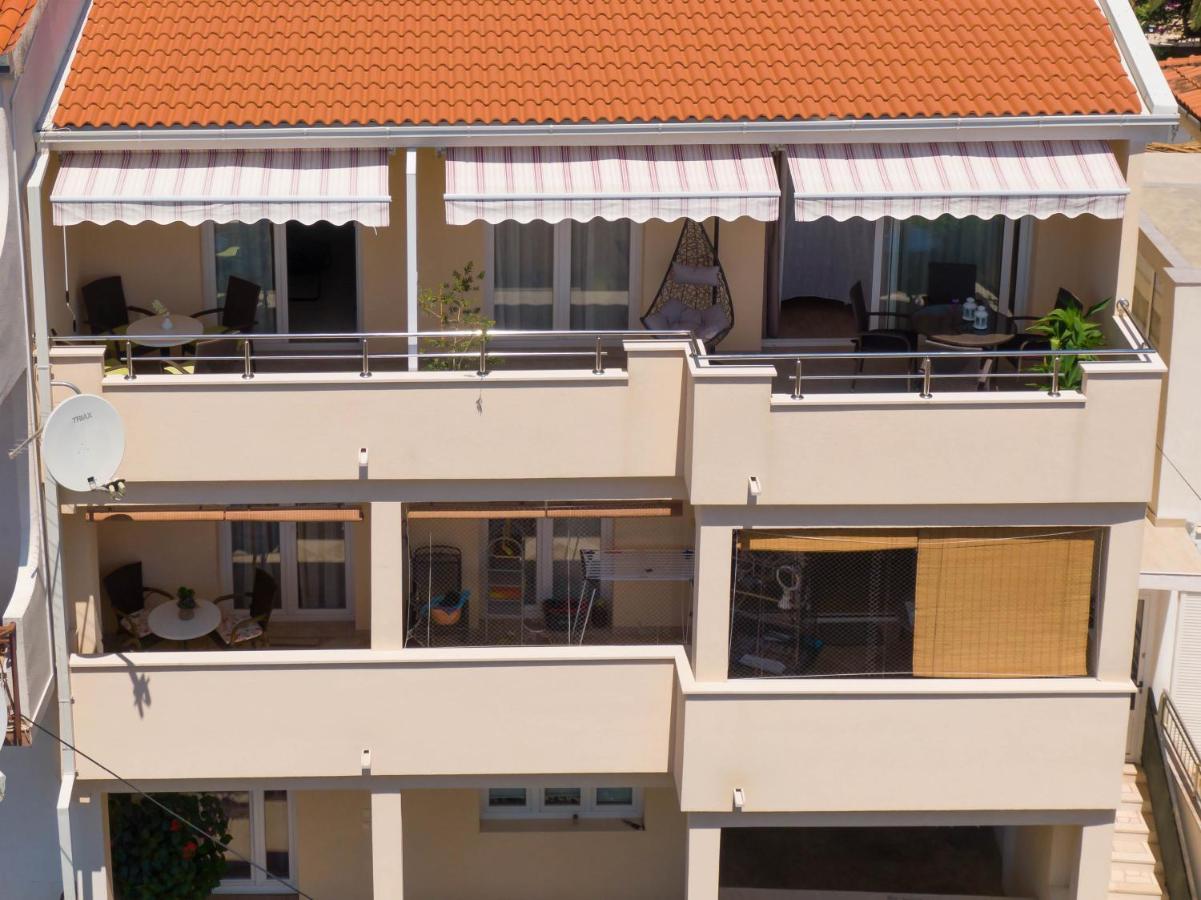 Apartments Angela Makarska Bagian luar foto
